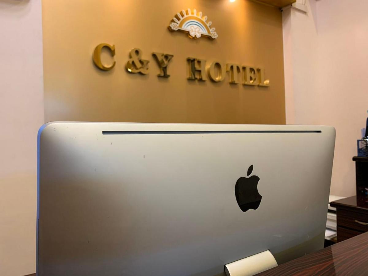 C & Y Hotel Yangon Extérieur photo